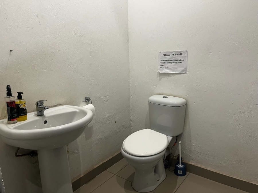 To Let commercial Property for Rent in Melodie North West